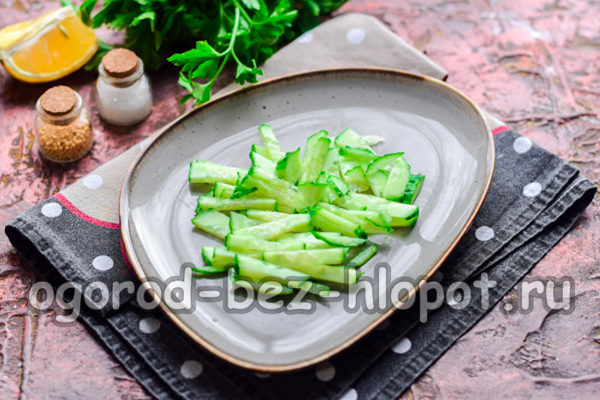 chop the cucumber