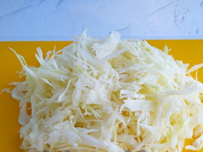 chop cabbage