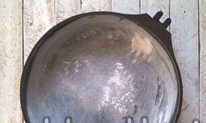 grease the mold and grind with flour