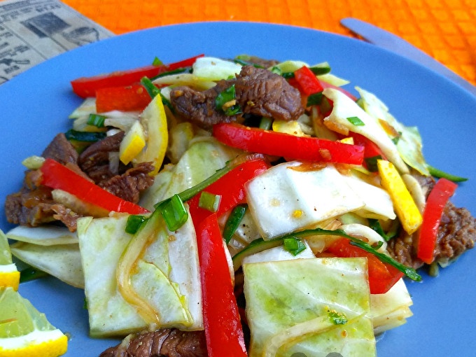 a salad that everyone will like