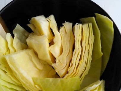 chop cabbage