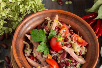glutton salad ready