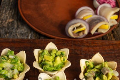 fill the tartlets with a mixture