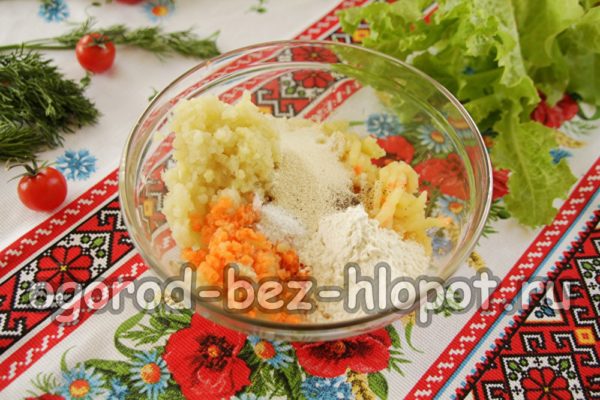 add salt, pepper, flour and semolina