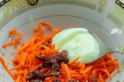 carrots, raisins and mayonnaise