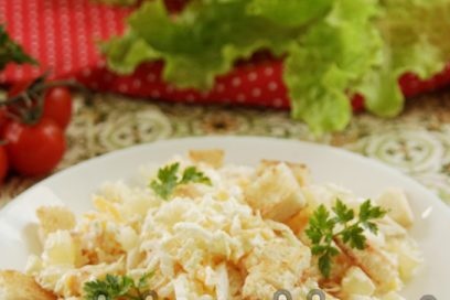 serving salad on a plate