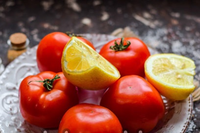 tomatoes and lemon