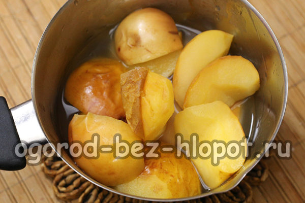 apples are boiled