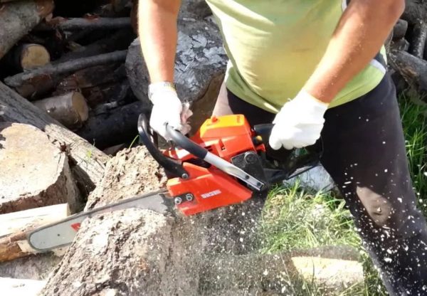 Chainsaw Tips