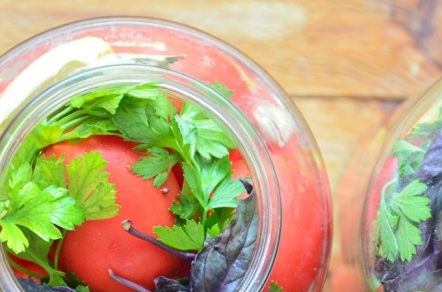 put parsley and basil