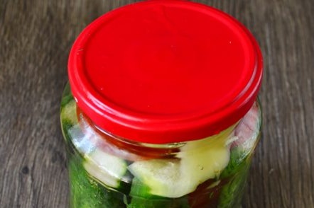 pour vegetables