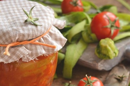 Preparation of courgettes