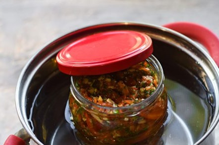 Sterilize the jar