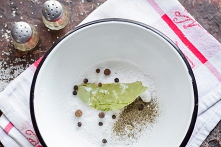 Spices in a bowl