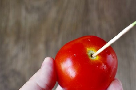 puncture of tomatoes