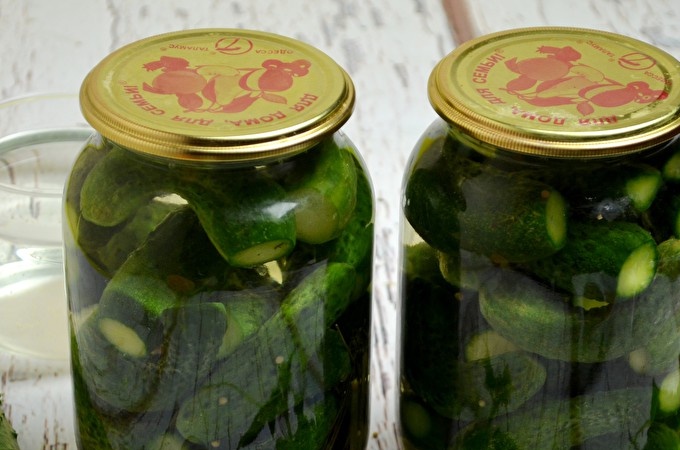 Pickled gherkins