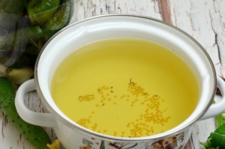 Cooking marinade with mustard