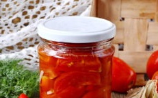 Sliced ​​Tomatoes with Garlic