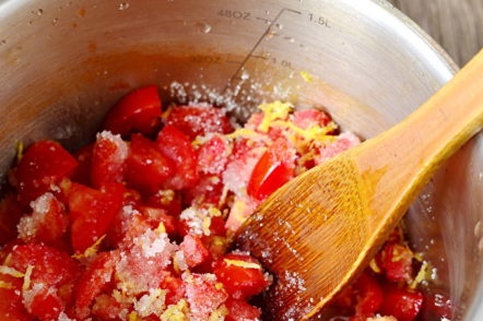 cooking jam