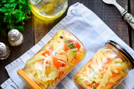 salata od povrća za zimu