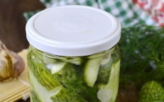 Sliced ​​cucumbers with garlic