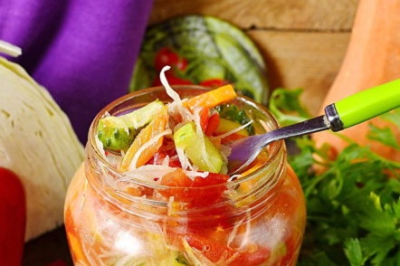 salad with cabbage and cucumbers