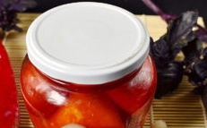 tomatoes with basil