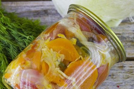 salata od povrća za zimu