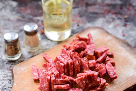 sliced ​​sausage