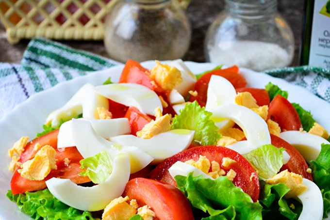 Tomato and Egg Salad