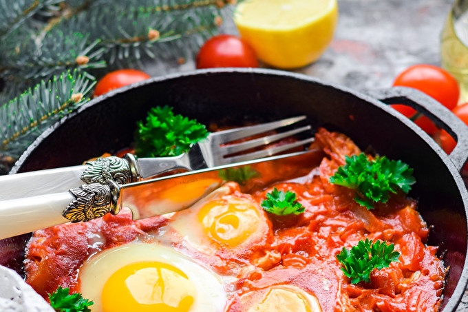 Shakshuka with tomatoes