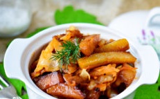 cabbage stew with potatoes