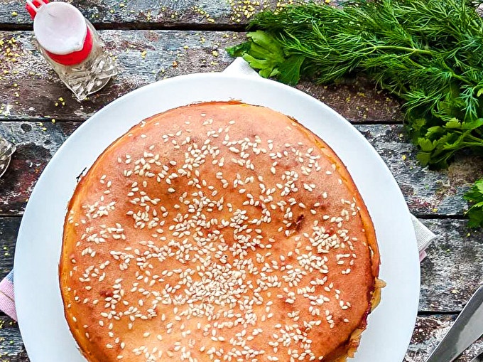 a pie with cabbage