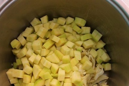 cut the zucchini