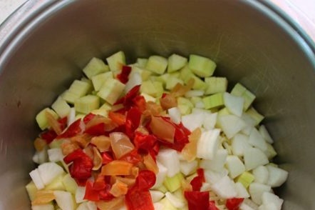 chop bell pepper