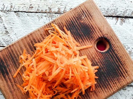 grate carrot