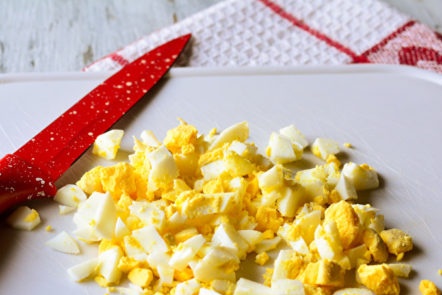 cut eggs
