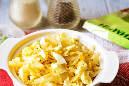 stuffing for patties with cabbage and egg