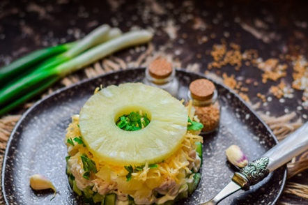 Dame Caprice Salata