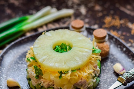 Dame Caprice Salata