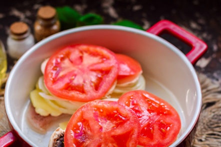 lay out tomatoes
